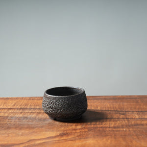 Arakawa "Black Lava Tea Cup" Bonsai Pot - Bonsaify