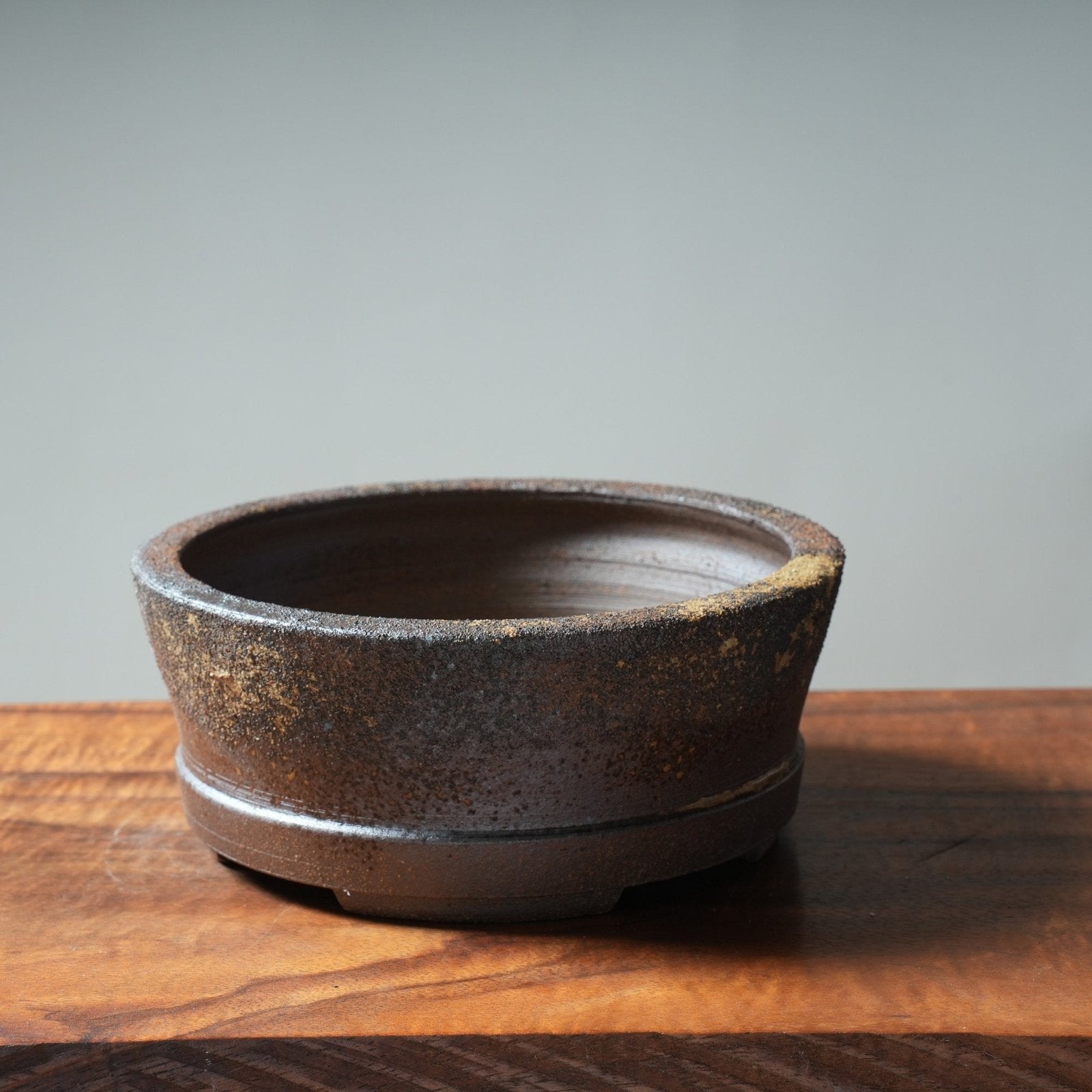 Arakawa Dark Sand Ash-Splashed Round - Bonsaify