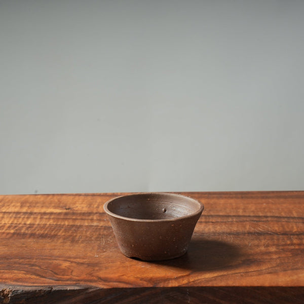 Mitunobu Ito Elegant Medium Round Bonsai Pots - Bonsaify