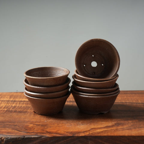Mitunobu Ito Elegant Medium Round Bonsai Pots - Bonsaify